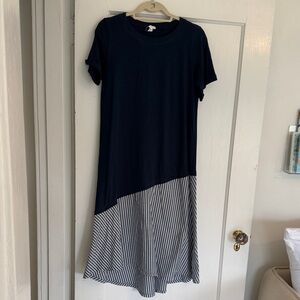 Chic Asymmetrical Navy and White Dress